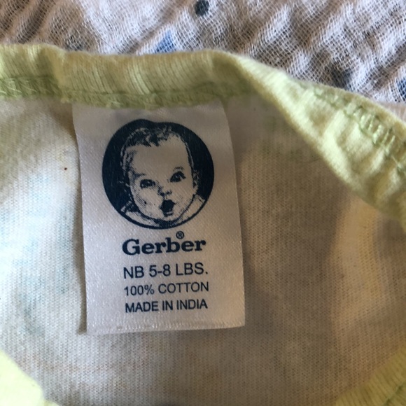 New born Footie onesies-set of 3 - Picture 9 of 9